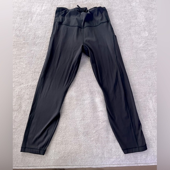 Athleta Ultimate Stash Pocket 7/8 Tight 1324 Medium Petite Black Pickleball - Picture 2 of 4